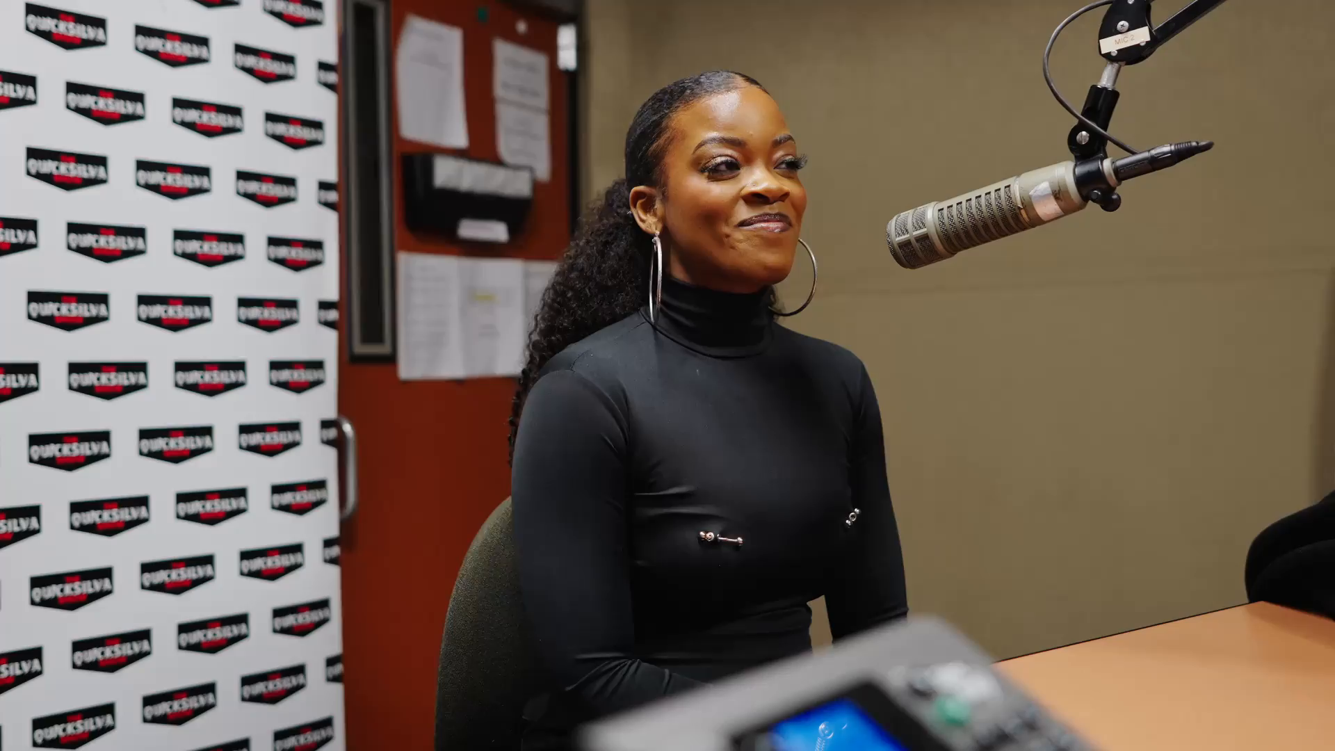 92Q: Ari Lennox Talks Sobriety, Self-Care, and Her "Soft ...